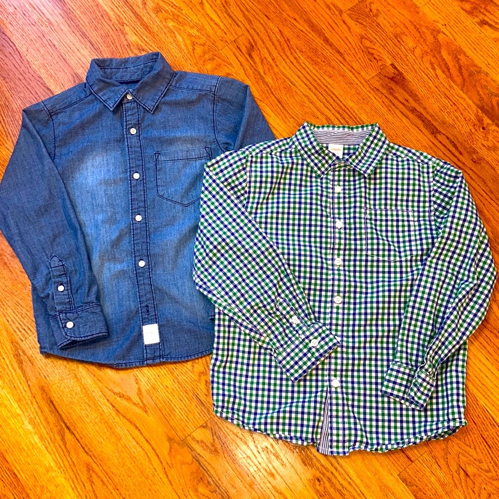 Set 2 Button Down Shirts